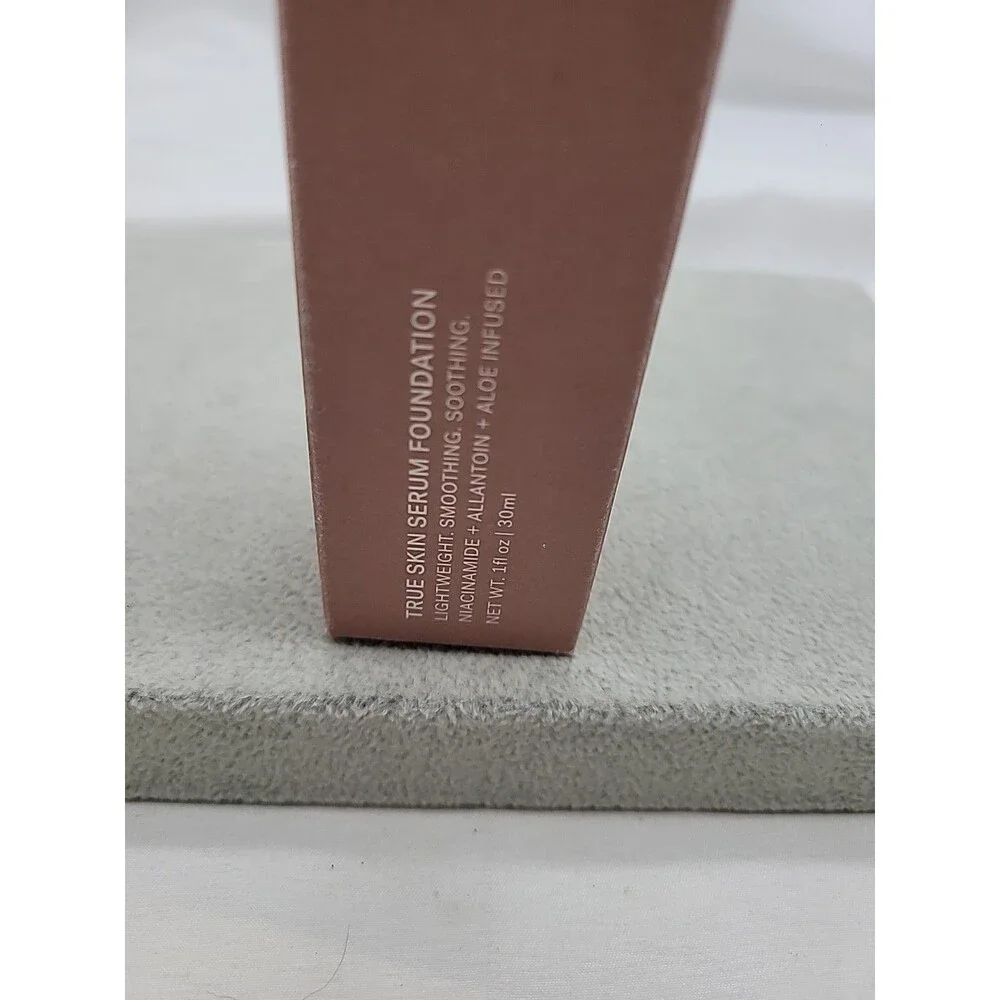 Weightless Vegan Foundation Concealer Medium Coverage Skin Like Finish 1 Fl Oz